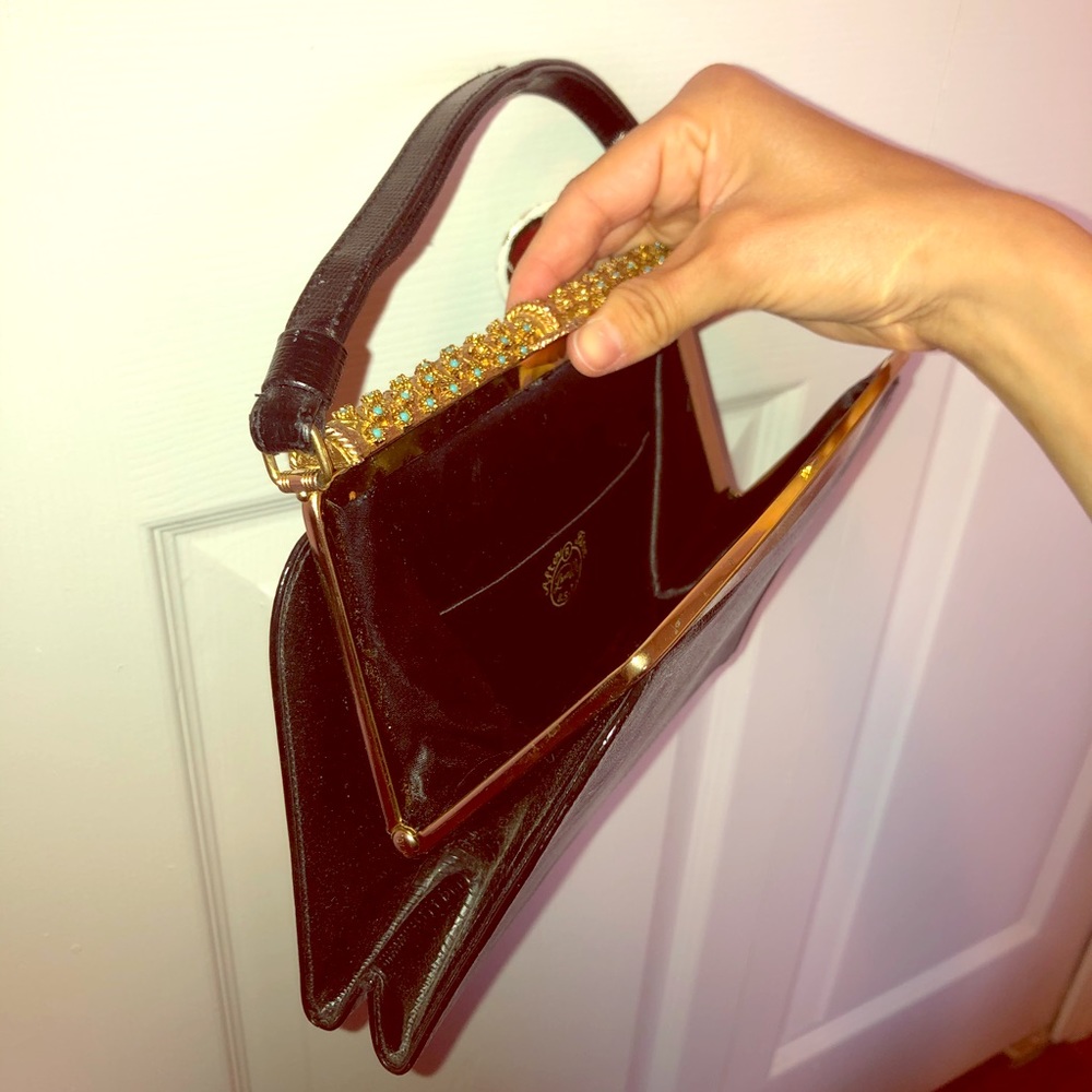 Purse 🖤🤖 - Picture 3 of 8